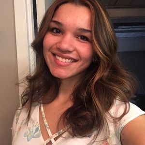 Meet your Posher, Melanie